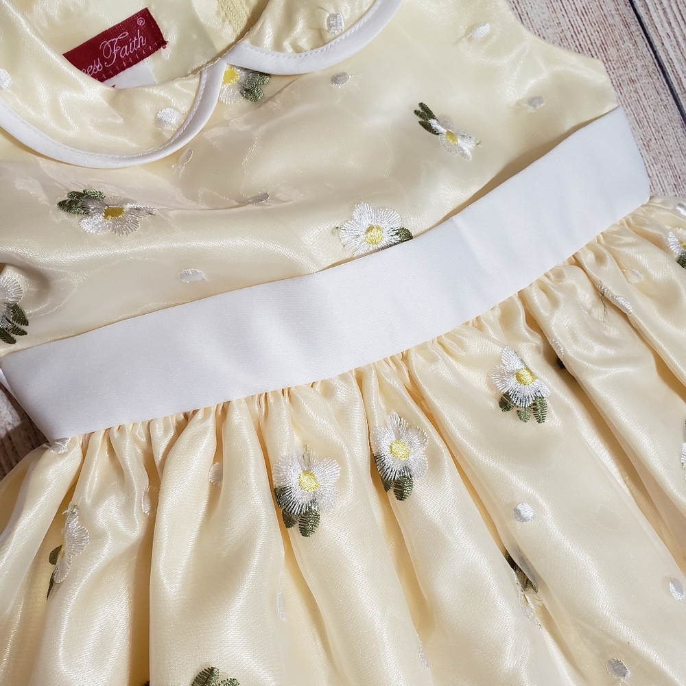 Elegant Cream Floral Kids Formal Dress - Picture 3 of 3